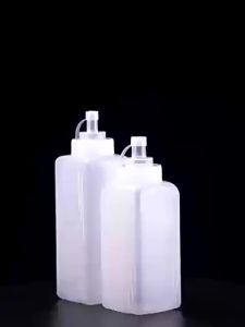 1Pcs PE 800/1000ML Large Diameter Dustproof Plastic Squeeze Sauce Bottle Dressing Bottle Squeezing Container Seasoning Bottle