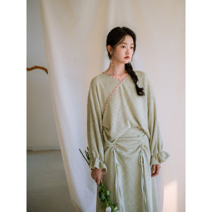 Artistic Knitted V-neck Sleeveless Top with Lace Hem And Skirt Set Spring Summer New Arrival Long Sleeve Polyester Material