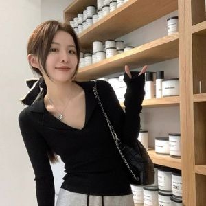 เสื้อสเวตเตอร์คอโปโลแขนยาวผู้หญิงฤดูใบไม้ผลิ 2025 ทรงเข้ารูป เส้นใยโพลีเอสเตอร์ กางเกงขายาว แฟชั่นสตรีท แขนยาว