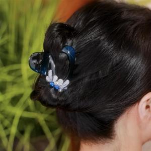 Elegant Floral Hair Clip Retro Court Style Organic Glass Shark Bite Hair Accessory for Women Vintage Aesthetic Hair Gripper