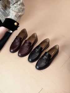 Women Fringe Tassel Loafers Retro Round Toe Flat Shoes British Style Comfortable Slip On Leather Shoes for Office Daily Walking