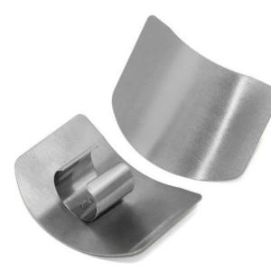 【X】Safe Kitchen Durable Chop Shield Cut Gadge Stainless Steel Finger Protector Kitchen Knife Cutting Cooking Finger Protector