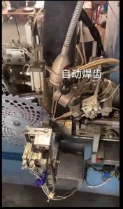 ใบตัดหญ้าเสี้ยว 40 ฟัน (25.5 ซม.) จัดส่งจากไทย