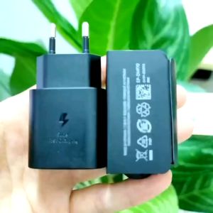 Củ sạc kèm cáp 25W Adapter Sạc Type C PD 25W Samsung EP-TA800NW Trắng  Củ sạc Type C Samsung có tặng kèm cáp 25W  Adapter sạc nhanh 25W Samsung EP-TA800N - Chính hãng