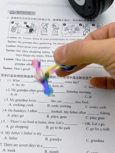 Đồ Chơi Giảm Căng Thẳng Bằng Kim Loại Hình Con Lắc Rối Loạn Giúp Thư Giãn Giảm Lo Âu Yên Tĩnh Dành Cho Trẻ Em & Người Lớn