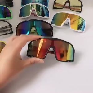 Kacamata Matahari Desain Sporty & UV400 untuk Aktivitas Outdoor