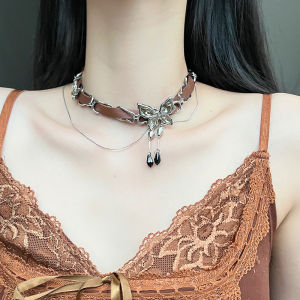 สร้อยคอผีเสื้อคริสตัลหนังสีน้ำตาลสำหรับผู้หญิง เครื่องประดับแฟชั่นระดับไฮเอนด์ สร้อยคอโซ่กระดูกไหปลาร้า เครื่องประดับโซ่คอ โซ่กระดูกไหปลาร้า