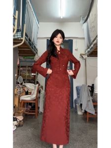 ชุดกี่เพ้าสีแดงสไตล์จีนย้อนยุค ฤดูใบไม้ร่วง/ฤดูหนาว เดรสยาวคลุมเข่า กระโปรงทรงเอ ชุดราตรี ชุดเดรสสำหรับวันหยุดสุดสัปดาห์