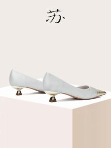 Elegant Chinese Style Low Heel Pointed Toe Silk Satin Party Shoes New Social Fashion Footwear for Young Women Ages 18-40