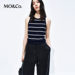 MO&Co. | Lightweight Slim Knit Minimalist Off-shoulder Blue and White Stripes Vest