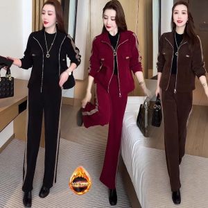 Womens Fleece Lined Thickened Casual Sports Set Autumn Winter New Fashion Wide Leg Pants Two Piece Set Polyester Fiber
