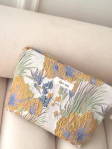 DJDF Womens Cosmetic Bag Yellow Seaweed Large Capacity Loose Change Cosmetic Canvas Storage Bag Portable Travel Toiletry Bag