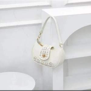 TAS BAHU DAIRA / SHOULDER BAG PREMIUM / FREE TALI PANJANG