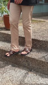 Cogen Sendal Slop Pria Kulit Sandal Kokop Tali Cowok Classic Brown