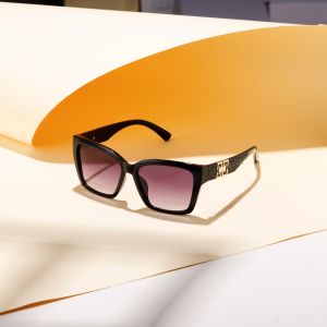 1pc European and American retro style womens fashionable sunglasses trend versatile summer sun shading and UV protection lightw