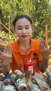 4 mùi nến thơm quế táo sả chanh gừng trầm hương 200g cháy 30h