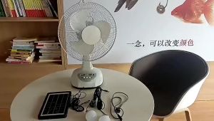 Quạt Tích Điện Năng Lượng Mặt Trời Quạt Tích Điện Tích Hợp Đèn Kiêm Sạc Dự Phòng Dung Tích Lớn Tặng Kèm 2 Bóng Đèn