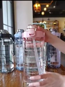 2L Large Capacity Water Bottle with Straw Portable Handle for Outdoor Carring