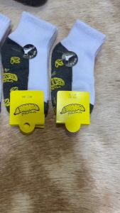 ถุงเท้านักเรียนหญิง-ชาย สีขาวดำกับสีน้ำตาล 💥โหลละ 105฿-110฿ 👍เนื้อผ้าหนาดี สินค้าขายดีค่ะ 📍 มี 4ไซส์ 4-6 5-7 7-9 ฟรีไซส์