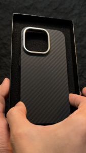 Pixel Arctix Carbon MagSafe Case: Casing Kompatibel iPhone 11, 12, 13, 14, 15 & 16