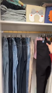 Johnson คลิปสเตนเลส กันลื่น แบบพกพา สีสันสดใส / คลิปเก็บตู้เสื้อผ้า ประหยัดพื้นที่ พร้อมตะขอ / คลิปตากผ้าระเบียง กันลม N12