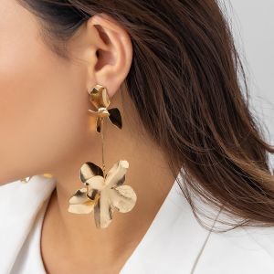 Vintage Geometric Flower Petal Pendant Drop Earrings for Women Fashion Statement Gold-Color Hanging Earrings Party Jewelry Gifts