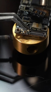 Lanrui D6 Red Flame Small Soldering Station Quickly Disassemble The Ribbon Cable for Mobile Phones Repair Flex Cables Tools Set