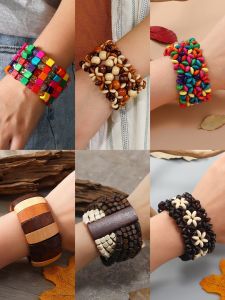 สร้อยข้อมือไม้ลายชาติพันธุ์สไตล์โบฮีเมียน สร้อยข้อมือไม้หัวเข็มขัดทำจากเปลือกมะพร้าวสำหรับผู้หญิง สร้อยข้อมือแฟชั่นสไตล์วินเทจ