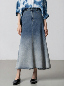 Herb Denim Gradient Half Skirt