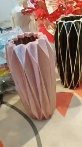 Bình Hoa Sọc Trái Khế Cao Cấp Nhập Khẩu Cắm Hoa Trang Trí Decor Trùm Sỉ Gia Thành