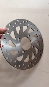 ĐĨA THẮNG(PHANH) TRƯỚC 220MM-4 LỖ VINFAST FELIZ KLARA VÀ HONDA WAVE S RS RSX BLADE 110FUTURE MẬPSIRIUSAIR BLADE..