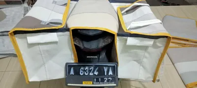 Tas motor / Tas obrok / beronjong motor / Tas kurir / Tas Kandek bahan karomet