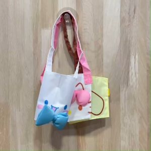 🥤 แนะนำไอเทม ปลอกแก้วน้ำ ลายการ์ตูน มีสายหิ้วพร้อมช่องใส่หลอด ลดการใช้พลาสติกได้อีกด้วย