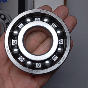 Laker Bearing 6306 KOYO Bearing Mesin Pompa Irigasi Ns80 Bearing Dalam Mesin DIesel Original NTN INB JOGJA