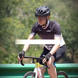 Cycling Gloves Windproof Shock-Absorbing Breathable Half-Finger Gloves Bike Accessories All Season