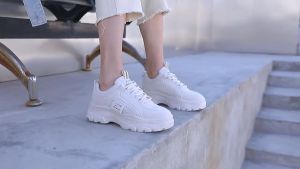 ส่งจากไทย รองเท้าผ้าใบผู้หญิง เสริมส้น 5 ซม.ไซส์35-44 มี 3 สี สีดำ.สีขาว.ครีม. การให้เหยียวกับคลิกในราคา สถานะส่วนตัวและรายละเอียดสินค้า