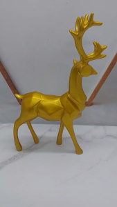 Hiasan meja aesthetic nordic patung rusa jantan emas