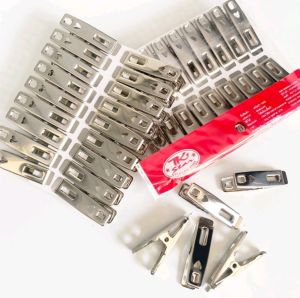 ที่หนีบผ้า ตัวหนีบผ้า กิ๊ฟหนีบผ้า สแตนเลสอย่างดี (แพค 18 ตัว)