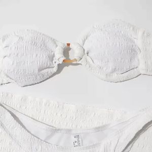 ชุดว่ายน้ำเกาะอกสีทึบใหม่ บิกินี่สไตล์ยุโรป ชุดว่ายน้ำเซ็กซี่เปลือยหลัง กระโปรงชุดว่ายน้ำสามชิ้น S2438