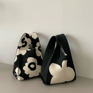 Fashionable Japanese Style Knitted Handbag JIFANPAUL/Gifan Paul Soft Bucket Shape Shoulderless Handbag for Casual Scenarios