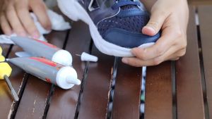 Strong Super Glue Heavy Duty Shoes Glue Quick-Drying Shoe Repair Glue Special Adhesive Transparent Glue 60ML