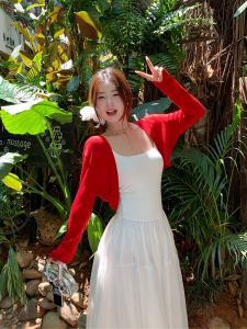 Áo Len Cardigan Lụa Băng Màu Đỏ Chống Nắng Mỏng Cho Nữ Mùa Hè 2025 Áo Khoác Ngoài Ngắn Kiểu Dáng Ngọt Ngào Phong Cách Nhật Bản