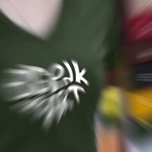 Kaos Vneck Cewek Senyumnya Semangatku