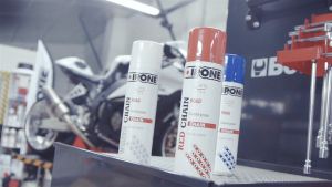 Coloured Chain Lube 250ML Anti-Corrosion Lubricant for Motorcycle Chain Maintenance Red/Blue/White