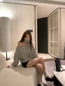 Spring Leisure Off-shoulder Stripe Top