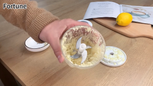 MEEVIDA Wireless Electric Grinder Garlic Masher Press Mincer Vegetable Chilli Meat Grinder Food Chopper Kitchen Tool