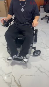 (SG local inventory) High quality folding electric wheelchair with quick battery replacement and folding equipped with a pull rod and two batteries