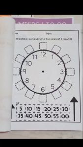 Telling Time Worksheets: Hour Half hour Quarter past Quarter to (ใบงานการเรียนรู้เรื่องเวลา)