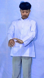 Baju Koko Pria Motif Abstract Garis Brokat Terbaru 2024