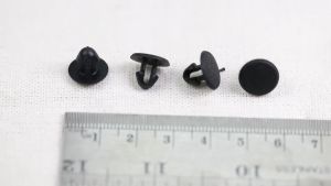 Klip Kancing Karet Kap Mesin Mobil Toyota Daihatsu: Aksesoris Berkualitas